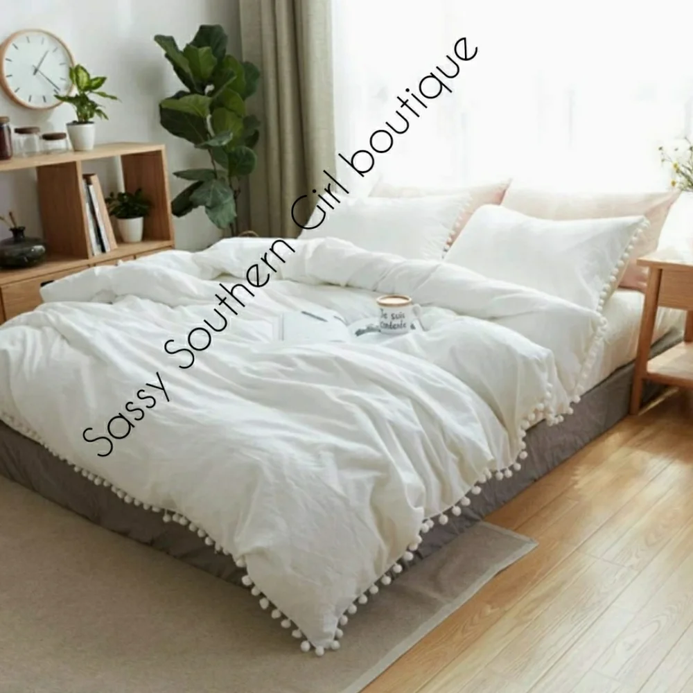 ⭐🆕White washed pom pom duvet cover set